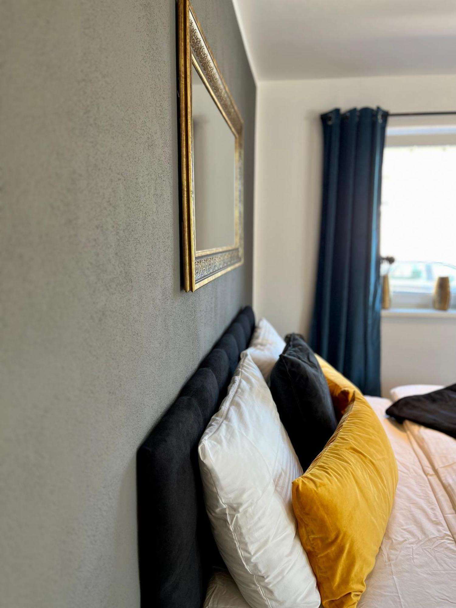 Uniqe I 90Qm I Terrasse Apartment Розенхайм Екстериор снимка